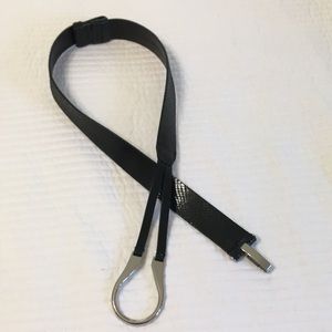 Chico’s S/M black/silver leather adjustable belt